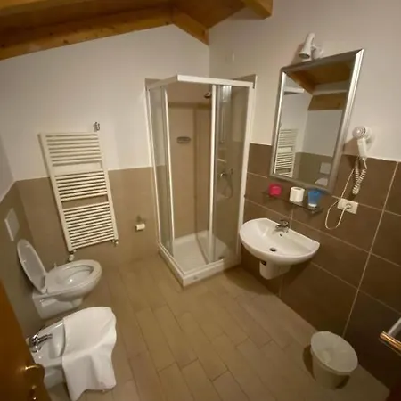 Dell'autista Vendégház