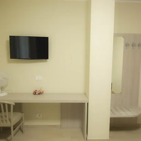 Dell'autista Penzion 4*