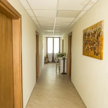 Dell'autista Vendégház *